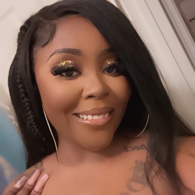 Loyal lady w/ sum real tweets, click the blue boo. Mrs untill the death of me Im gucci! #TeamIndependent #Teammoney ❤r.i.p Stacy&Marc