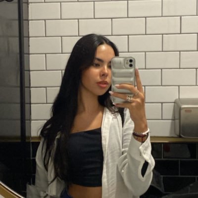 isaaEsquete's profile picture. 