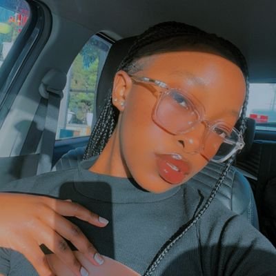 ThandiweZA226 Profile Picture