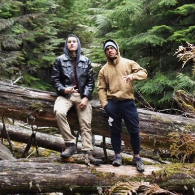 FlackoTheGreat's profile picture. think in the shower and scroll on the pooper