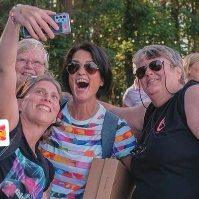 I think Heather Peace is Amazing. I love my son Filip & I'm a proud member of HPC ❤💙💚💛🧡💜
