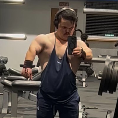 4'3 natty larping as a roid monster  

Founded Gymshark, I bench 5 plates btw