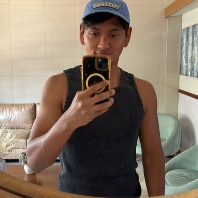 Hugo Hernández Profile