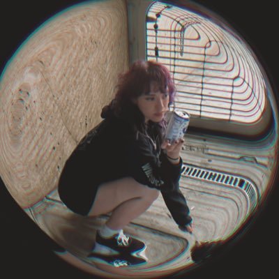 atetrax's profile picture. YOU ACKNOWLEDGE THE POSSIBILITY OF PAIN AND SEIZURE (they/them) @thesummersend 🤍