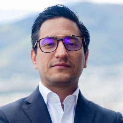 Abogado corporativo|Mgtr. Derecho Internacional de la Empresa|Mgtr. Derecho de la empresa|Mediador| Fundador de HAYU asesoría legal|Profesor universitario