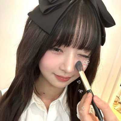 83ki83ki1's profile picture. 28卒՞- -՞you can't ever reach perfection, but you can believe in an asymptote toward which you are ceaselessly striving