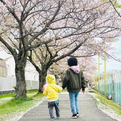 8歳2歳のママ🌸✨懸賞🍀コスメ🍀ポケモン🍀ちいかわ🍀時短🍀美味しい物🌸特にお肉、お寿司、チョコ、煮物🍀よろしくお願いします💖無言フォロー失礼します🍙✨当選報告させていただきます✨懸賞仲間さんフォロバ☺️怪しい系🙅‍♀️インスタも始めましたのでよろしくお願いします🌸