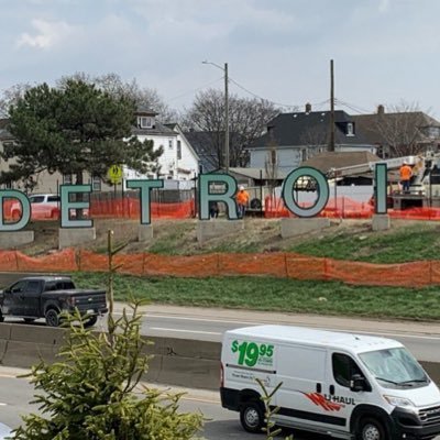 detroitsign313's profile picture. #ONEPRIDE the greatest sign of all time. your mom, baby momma, and your side piece all want me. #313 #detroitvseverybody