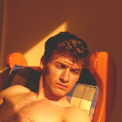 ahmetruhi53's profile picture. 