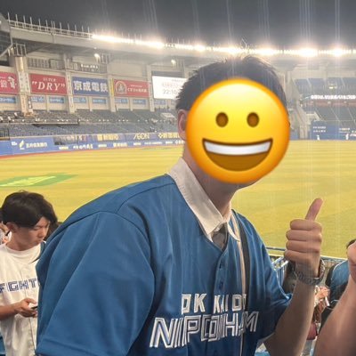 30代野球好き⚾️日ハム応援アカ⚾️ 基本日ハムに関してツイートします。今は関東住み、地元は北海道です！学生時代から札幌ドームによく行きました！最近は関東の野球場に行きます！野球好き、ハムファンの方どんどん絡んでください！！お気軽にリプしてくれたら嬉しいです！無言フォローごめんなさい🙏