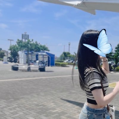 dnzi276877's profile picture. 