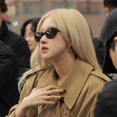 Blackjack '09 | OG YG fam stan '10 | BLINK '18
OT4ever for my Legends and Queens.
ULTs :
I'm a proud
GZB | Fansé |
KHH & KRNB ❤