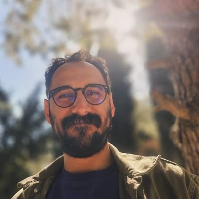 gazeteci @gztfikir • sakıncalı akademisyen • siyasal iletişim
