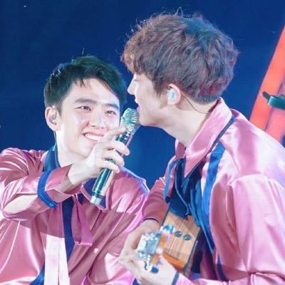 🌸 A Fan Page for the Cherry Blossom Couple, Chanyeol and Kyungsoo 🍒🌸