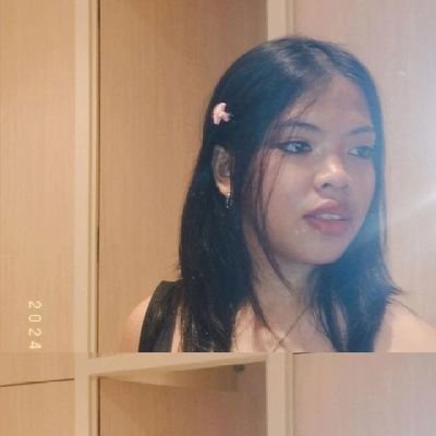 Dxnaexoxo's profile picture. insane girl monologue.