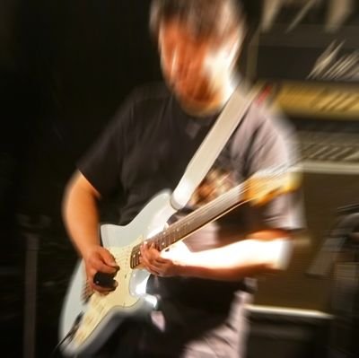 音楽大好き♬ロック♬フュージョン♬ジャズ♬アニソン♬特撮ソング♬アイドルソング♬和田アキラ🎸さんに出合いギターを始め〜和田さん🎸Charさん🎸Steve Lukathe🎸さんを聴いて育ちました