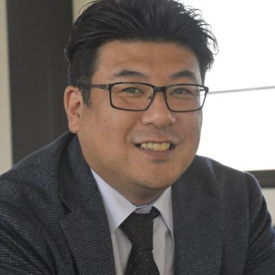 ●自民党栃木県連青年部長●栃木県議会議員2期目●栃木市空手道連盟会長●佐野日大野球部●日大商学部卒、準硬式野球部●好き=苺、岩下の新生姜♫Dragon Ash、10-FEET、湘南乃風、The Brow Beat、氣志團、MWAM、ﾎﾙﾓﾝ、BiS、ﾛｯﾄﾝ、Las Vegas、ﾊｲｽﾀ