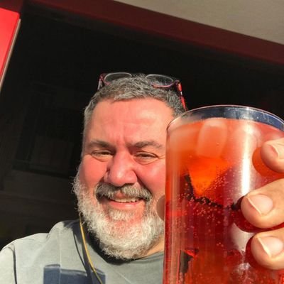 HechtSmith89746's profile picture. Dedicated to life, Work and family... Putting God first🙏🙏