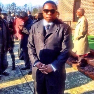 plutoxthugger's profile picture. 🧙,⛺