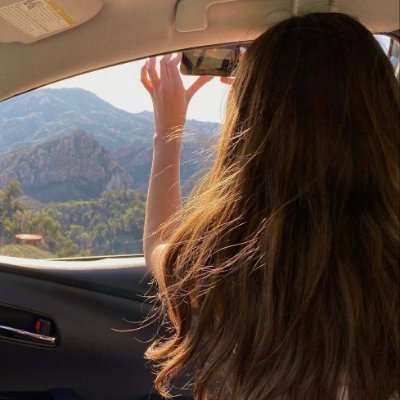 | Businesswoman | Real Estate | Traveling |