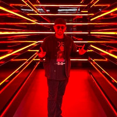 Suiradjb's profile picture. Navajo | 27 | ♒ | video games and anime are basically my life now 😪