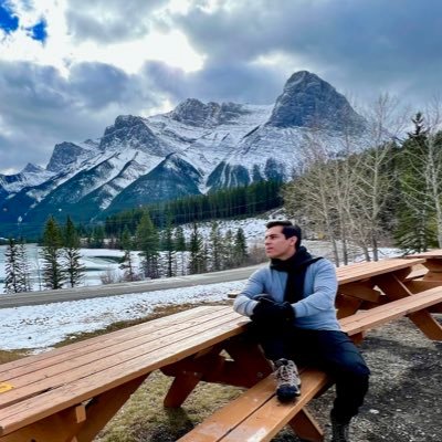 rafaelchs's profile picture. Economista y Financiero.                            Mas financiero que economista.