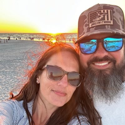 Wife. Boymom. M&M 🏈🏀⚾️ Georgia & North Carolina Licensed Realtor. Go Dawgs!