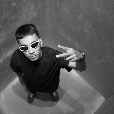 andydanbudi's profile picture. Bosan ke sekolah