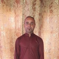 ومضيت شراعاً يحملني كقصيده شمس بحريه  لوعودٍ راحت ترسمها احلام فتاه شرقيه  .........البورصة 📊📈📉 ...