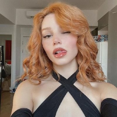 Sadeceportikk's profile picture. Adam olana çok bile