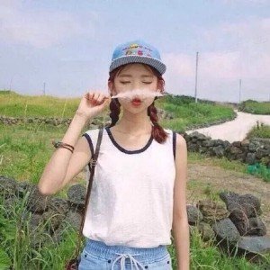 fzishngzi199385's profile picture. 