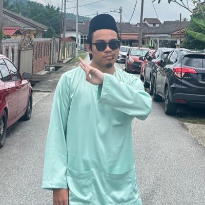 SyahirMarof's profile picture. 96’. Just 50% demon, and 50% angel. Hustle demi hasil 💘💘 @hnanii___ 💘💘