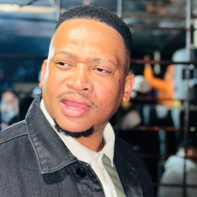 I'M LIGHT🧔🏽SKIN BUT I'M STILL A DARK N******!!!🧔🏿#KaizerChiefs#forcaBarca#Messi