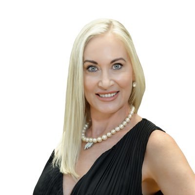 Juanita passionately assists clients with all their property requirements.