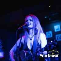 b_laakeaaria's profile picture. Model and Dancer
I don’t give a fuck 💚🤛🏻