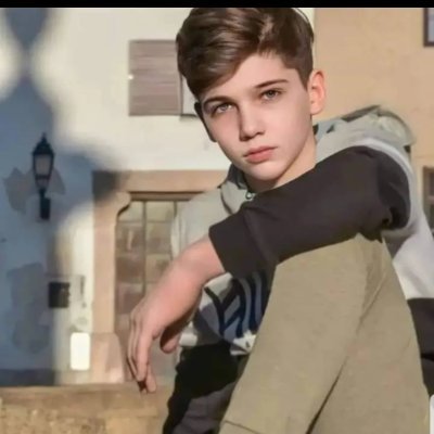 MAlrfye28409's profile picture. انا حد مالو حد