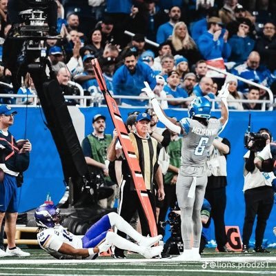 OnePride All Detroit teams biggest supporter. Go Blue! Detroit Vs Everybody 😈 Lions going all da way next szn ‼️Biggest lions fan on twitter. #OnePride