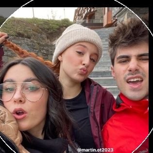 #MarruskiForever
Enamorado de un Bohemio #TeamMartin , una Guiri #TeamChiara, una Rockera #TeamRuslana y una Vagabunda #TeamVioleta