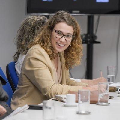 Professora no @Cedeplar @UFMG e pesquisadora do @made_usp | Doutora em economia pela New School 🤓