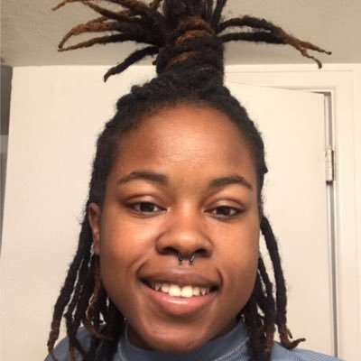 Azeelthapoet's profile picture. Wife to be 😈 Entrepreneur 📈 Bonus Mommy 👦🏽👧🏼👧🏼👧🏼