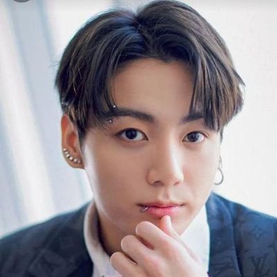 Rloe player BTS Goiden maknae . Jungkook jcen office @bts.twt