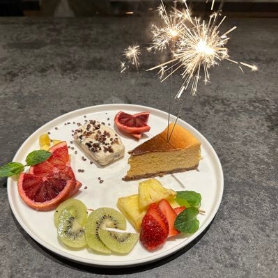 aDki2hJhmgP1kjF's profile picture. ごはん記録🍚