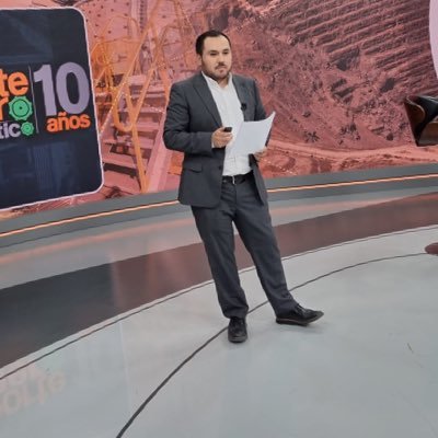 Periodista especializado en temas económicos💰💵. Adicto a las breaking news, al tenis y a la UC.