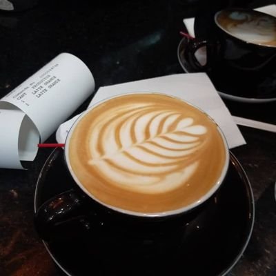 #barista ig @elvisgarcialp 
Apasionado por el cafe ☕
Tips - Arte Latte
Barista Aprendiz 🪐⚡