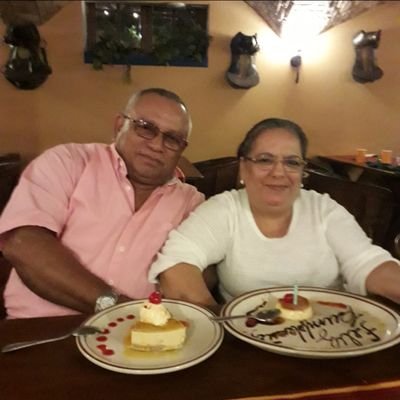 Felizmente casado 47 años - creo en Jehová y La Biblia - Lucho por lo correcto persiguiendo siempre la verdad!!!
Felizmente jubilado mariohdl@hotmail.com