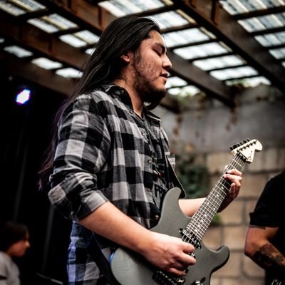 gauthrash13's profile picture. Guitarrista en TTE y bajista en Rainder. Doctorado Honoris Causa en Ciencias del reposo. Físico que no ejerce. Triple Take GOD.