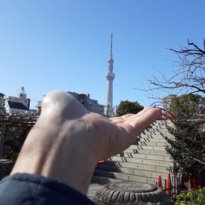 らーめん🍜は食べたい人がお金を払って食べる。カレーライス🍛は食べたい人がお金を払って食べる。コロナワクチン👿も打ちたい人だけが打つ。NHKは見たい人がお金を払って見る👀。当たり前の話しです。私は、そんな当たり前の世の中を目指してます🌈。