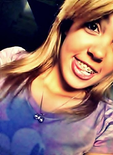 Conttinuo por você & por miim, ttu esta em um bom luugar x3'                      #Irmãozinho.