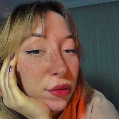 mmeliskara's profile picture. gözüm üstünüzde