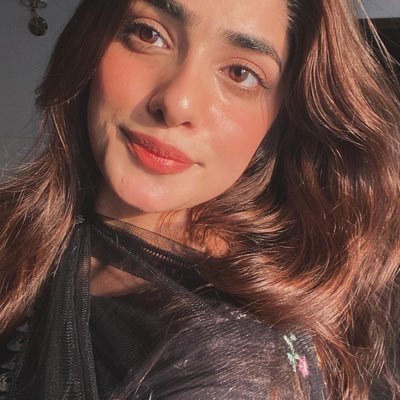 AminaaChaudhry's profile picture. I don't belong here.